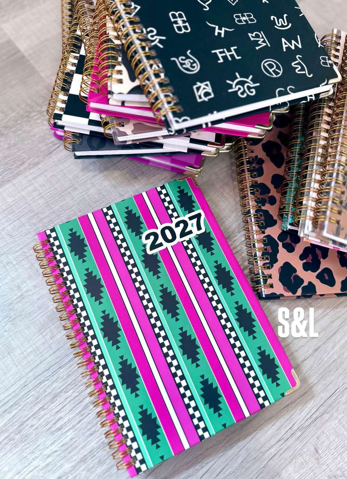 2027 Planners 🖤