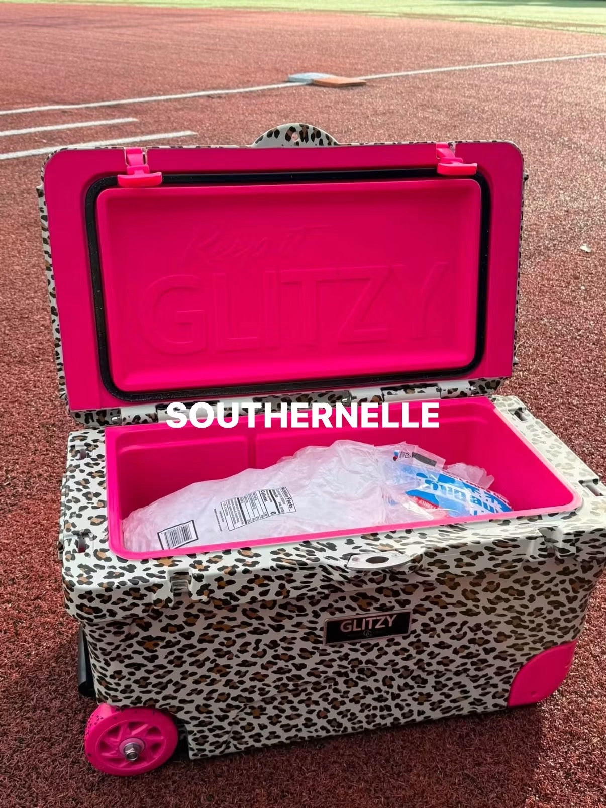GLITZY COOLER • TAT MID/END SEPT